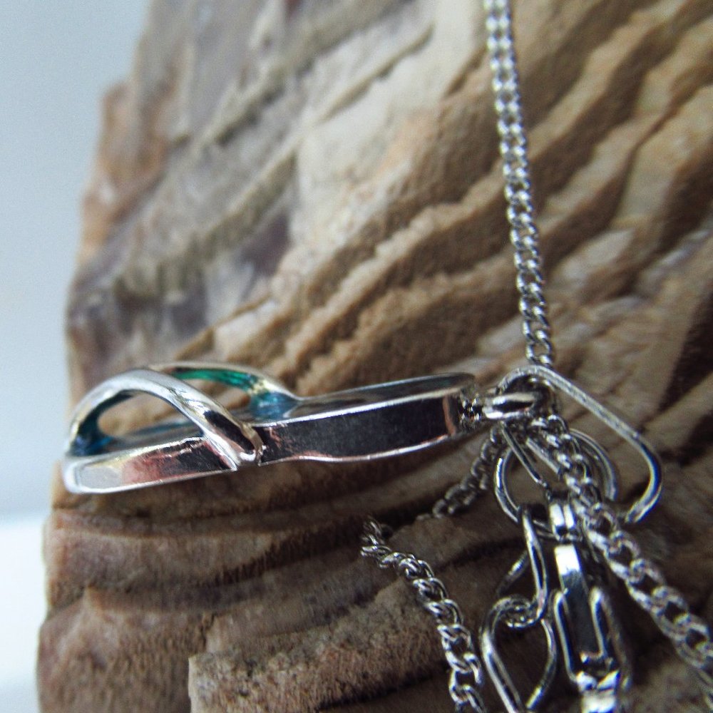 Necklace Flip Flop - Picture 12 of 16